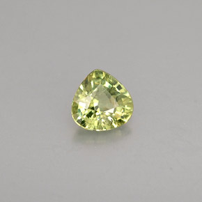 Granada demantoide verde natural 0,35ct, formato de pêra, VS
