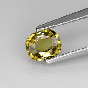 Granada demantoide verde natural 0,62ct, corte oval, VS