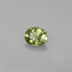 Granada demantoide verde natural 0,66ct, corte oval, VS-SI