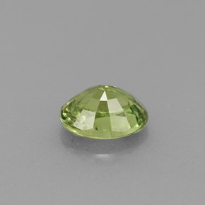 Granada demantoide verde natural 0,54ct, corte oval, VS-SI