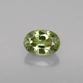 Granada demantoide verde natural 0,77ct, corte oval, VS
