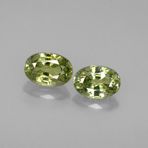 Pedras preciosas de granada demantoide verde natural de  ct, corte oval, VS-SI