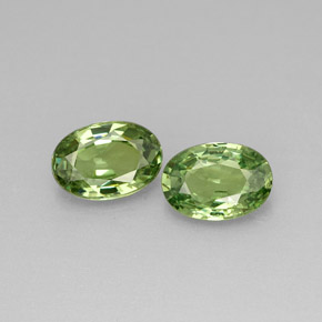 Pedras preciosas de granada demantoide verde natural de  ct, corte oval, VS-SI