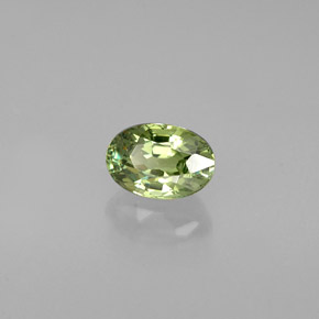 Granada demantoide verde natural 0,56ct, corte oval, VVS-VS