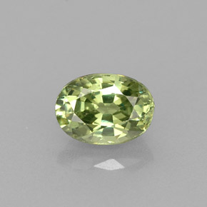 Granada demantoide verde natural 0,72ct, corte oval, VS