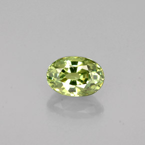 Granada demantoide verde natural 0,64ct, corte oval, VS