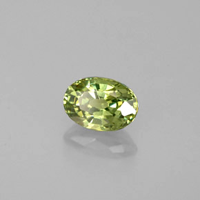 Granada demantoide verde natural 0,64ct, corte oval, VS