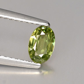 Granada demantoide verde natural 0,42ct, corte oval, VVS-VS