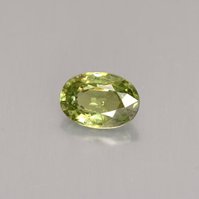 Granada demantoide verde natural 0,59ct, corte oval, VS