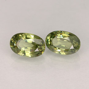 Pedras preciosas de granada demantoide verde natural de  ct, corte oval, VS