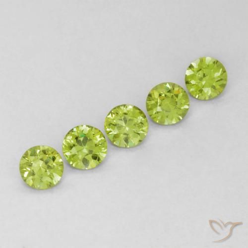 Pedras preciosas de Granada demantóide verde vivo natural de 0.73 ct, Redondo, VS