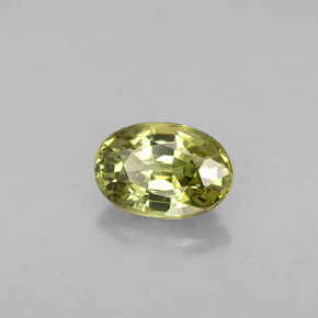 Granada demantoide verde natural 0,63ct, corte oval, VVS-VS