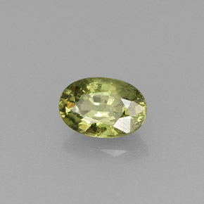 Granada demantoide verde natural 0,58ct, corte oval, VS
