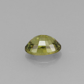 Granada demantoide verde natural 0,67ct, corte oval, VVS-VS