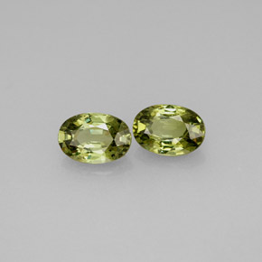 Pedras preciosas de granada demantoide verde natural de  ct, corte oval, VVS-VS