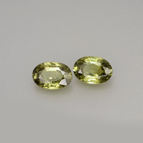 Pedras preciosas de granada demantoide verde natural de  ct, corte oval, VVS-VS