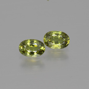 Pedras preciosas de granada demantoide verde natural de  ct, corte oval, VVS-VS