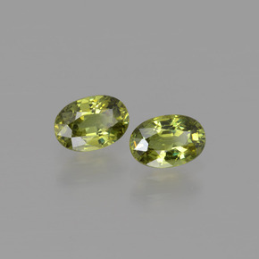 Pedras preciosas de granada demantoide verde natural de  ct, corte oval, VVS-VS