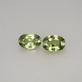 Pedras preciosas de granada demantoide verde natural de  ct, corte oval, VVS-VS