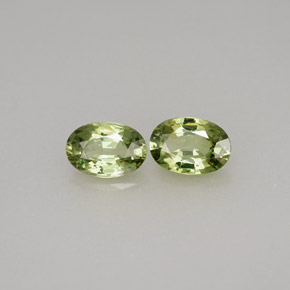 Pedras preciosas de granada demantoide verde natural de  ct, corte oval, VVS-VS