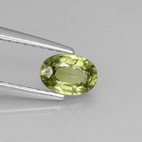 Granada demantoide verde natural 0,53ct, corte oval, VVS-VS