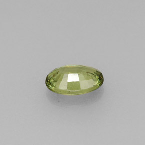 Granada demantoide verde natural 0,53ct, corte oval, VVS-VS