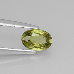 Granada demantoide verde natural 0,57ct, corte oval, VVS-VS