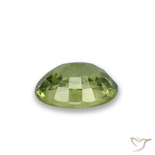 Granada demantoide verde natural 0,65ct, corte oval, VS
