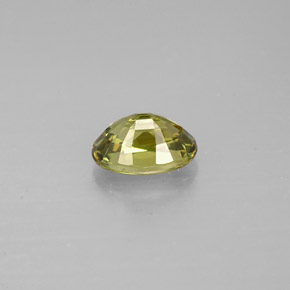 Granada demantoide verde natural 0,71ct, corte oval, VS