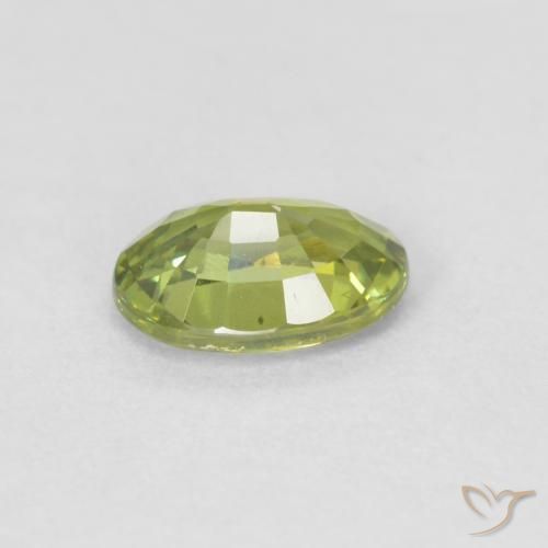 Granada demantóide Medium Light Green Natural 0.60ct, oval, VS