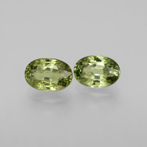 Pedras preciosas de granada demantoide verde natural de  ct, corte oval, VS-SI