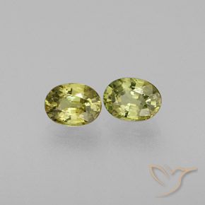 Pedras preciosas de Granada demantóide Amarelo esverdeado natural de 0.65 ct, oval, VVS-VS