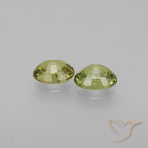 Pedras preciosas de Granada demantóide Amarelo esverdeado natural de 0.65 ct, oval, VVS-VS