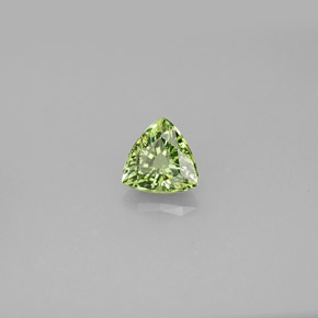 Granada demantoide verde natural 0,77ct, trillion, VS