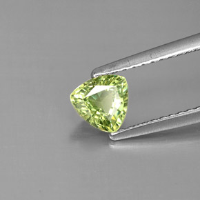 Granada demantoide verde natural 0,57ct, trillion, VS