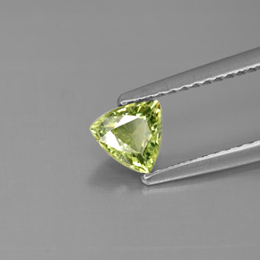 Granada demantoide verde natural 0,56ct, trillion, VS