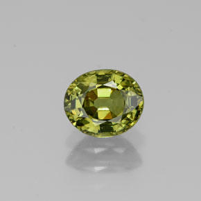 Granada demantoide verde natural 0,88ct, corte oval, VS
