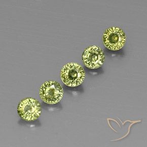 Pedras preciosas de Granada demantóide Olive Green  natural de 1.79 ct, Redondo, VVS-VS