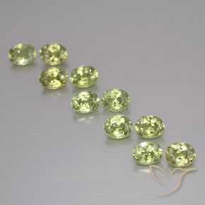 Pedras preciosas de Granada demantóide Verde oliva natural de 2.14 ct, oval, VS