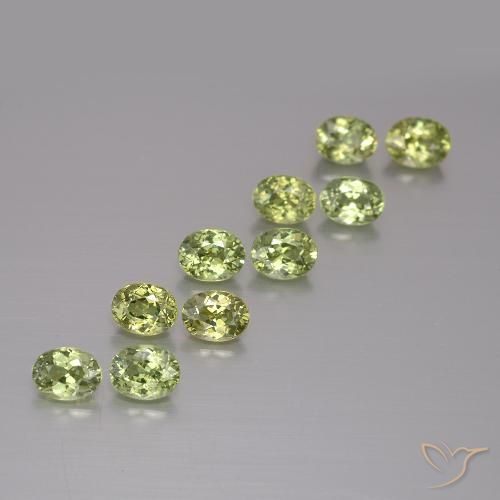 2.65ctw Natural Verde Terroso Quente Granada demantóide, oval, VS