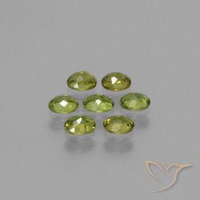 Pedras preciosas de Granada demantóide Verde amarelado natural de 1.50 ct, oval, VS