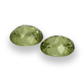 Pedras preciosas de granada demantoide verde natural de 0,93 ct, corte oval, VS