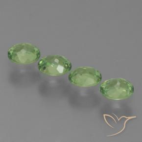 Pedras preciosas de Granada demantóide Verde médio natural de 1.20 ct, oval, VS