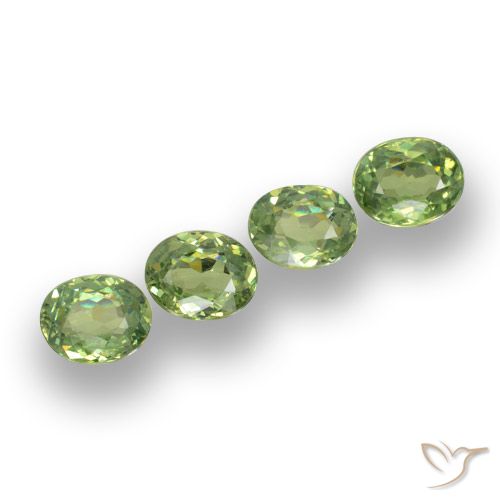1.23ctw Natural verde quente Granada demantóide, oval, VS