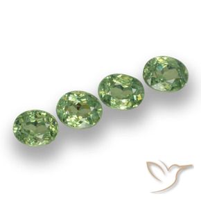 Pedras preciosas de Granada demantóide Verde Sábio Claro natural de 1.30 ct, oval, VS