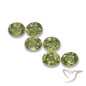 Pedras preciosas de Granada demantóide Verde médio natural de 1.88 ct, oval, VS