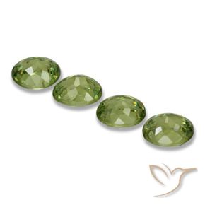 Pedras preciosas de Granada demantóide Verde floresta natural de 1.27 ct, oval, VS
