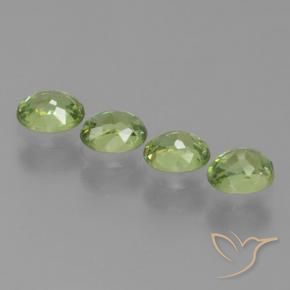 Pedras preciosas de Granada demantóide Verde médio natural de 1.27 ct, oval, VS