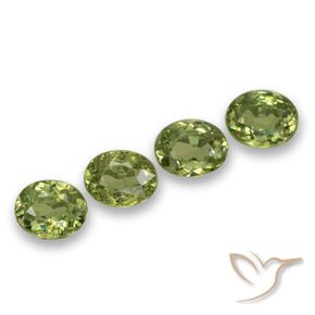 Pedras preciosas de Granada demantóide Luz verde natural de 1.25 ct, oval, VS