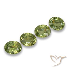 Pedras preciosas de Granada demantóide Verde amarelado natural de 1.14 ct, oval, VS